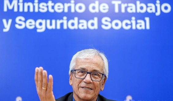 El ministro de Trabajo y Seguridad Social descart� decretar la esencialidad en el Puerto
