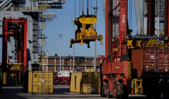 El Gobierno estableci�  servicios m�nimos en la Terminal Cuenca del Plata debido al conflicto con el sindicato
