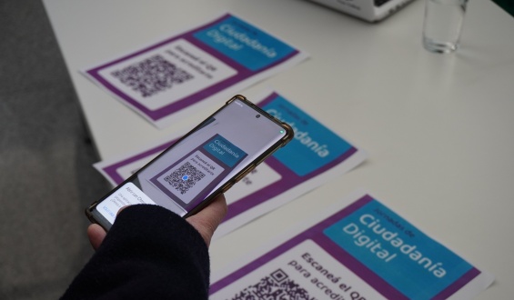 Agesic y Ceibal realizaron una nueva edici�n de las Jornadas de Ciudadan�a Digital bajo el lema �Cuando la IA parece entenderte�
