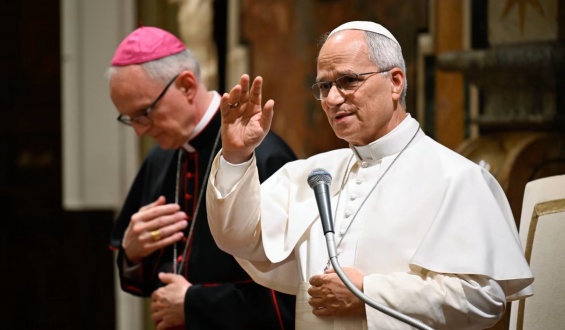 El Papa Le�n XIV no necesitar� m�s tratamientos seg�n los resultados obtenidos tras haber sido operado de un adenocarcinoma en el pulm�n derecho