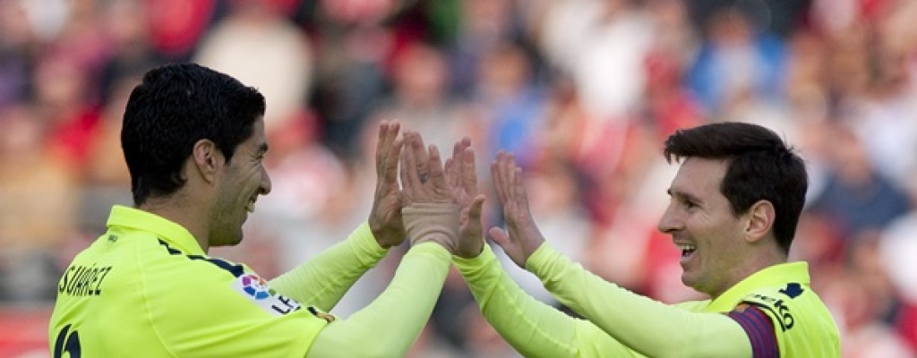 Gol y dos asistencias de Surez en triunfo del Barcelona ante Granada