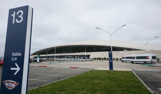 La comuna canaria radic� una denuncia penal contra el chofer de Uber que agredi� a un inspector de tr�nsito que desempe�aba controles en el Aeropuerto