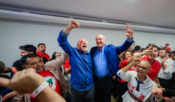 Lula celebra su hist�rica reelecci�n: "Esta elecci�n ha sido la derrota del negacionismo y de la mentira"