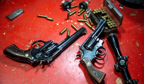 Los delitos asociados a armas de fuego aumentaron casi un 300% en la �ltima d�cada
