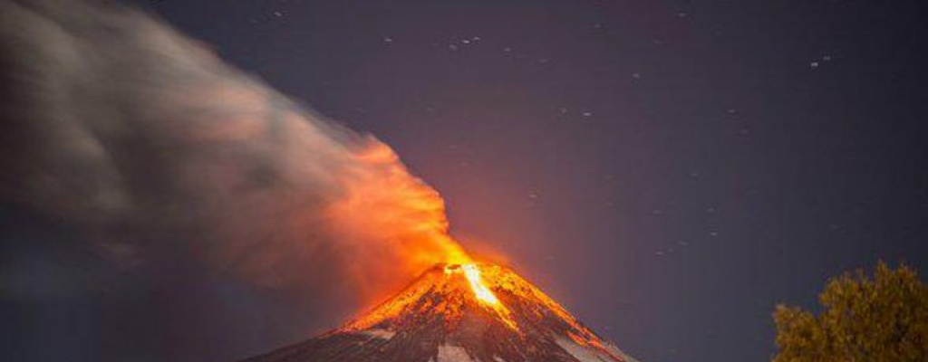 M�s de 3.000 evacuados y alerta m�xima en Chile por erupci�n de volc�n