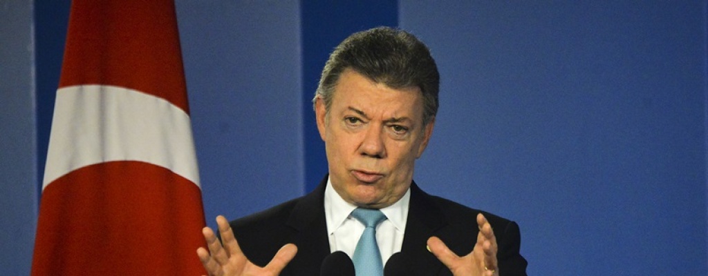 Santos anunci� cese temporal de bombardeos contra las FARC