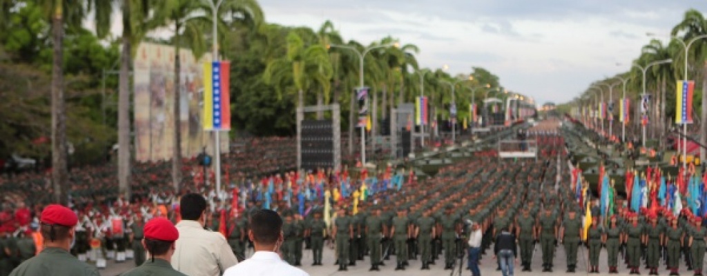 Venezuela despliega 100.000 militares, misiles rusos y anfibios chinos en ejercicios defensivos contra ataques extranjeros