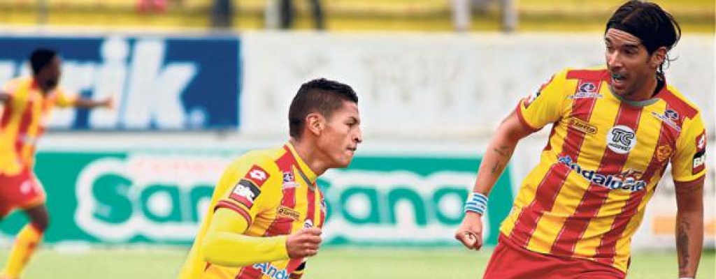 "Loco" Abreu anot� su primer gol en Ecuador pero su equipo perdi�