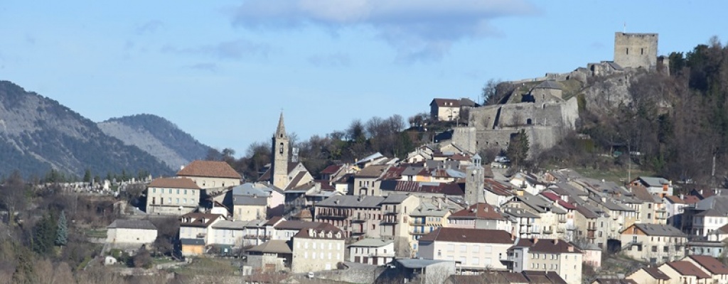 Hallan la segunda caja negra del avi�n de Germanwings ca�do en los Alpes franceses