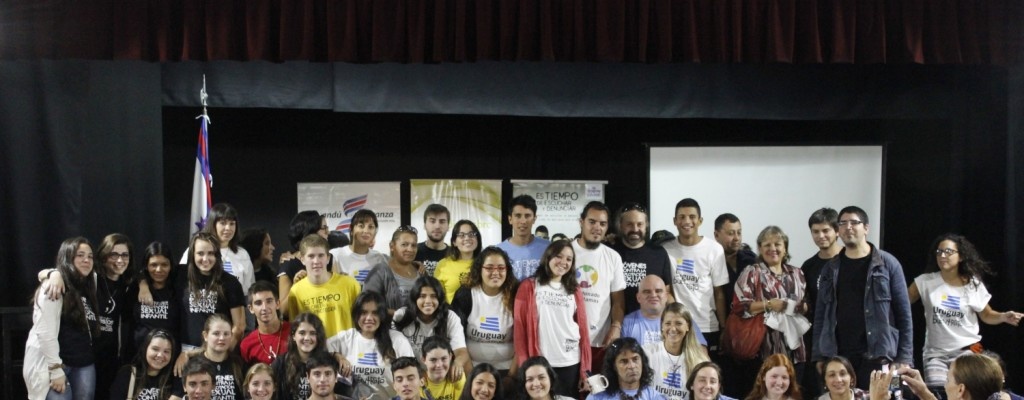 10.000 personas "sensibilizadas" en Paysand� en contra de la explotaci�n sexual infantil