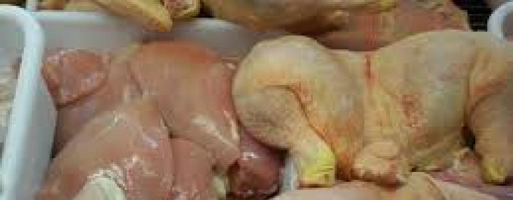 Importan pollo desde Brasil buscando bajar el precio en el mercado local