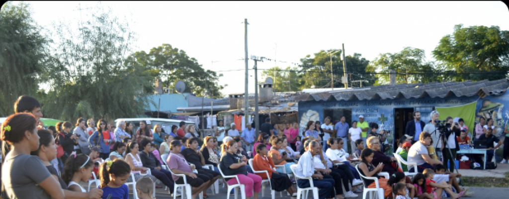 IM firm� contrato con privados para construir viviendas para asentamiento Esperanza