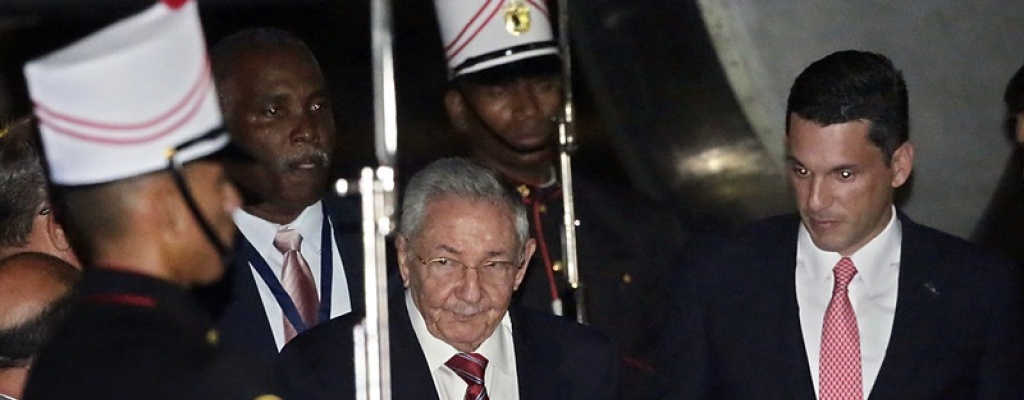 Obama y Ra�l Castro hablaron por tel�fono previo a viajar a Panam�
