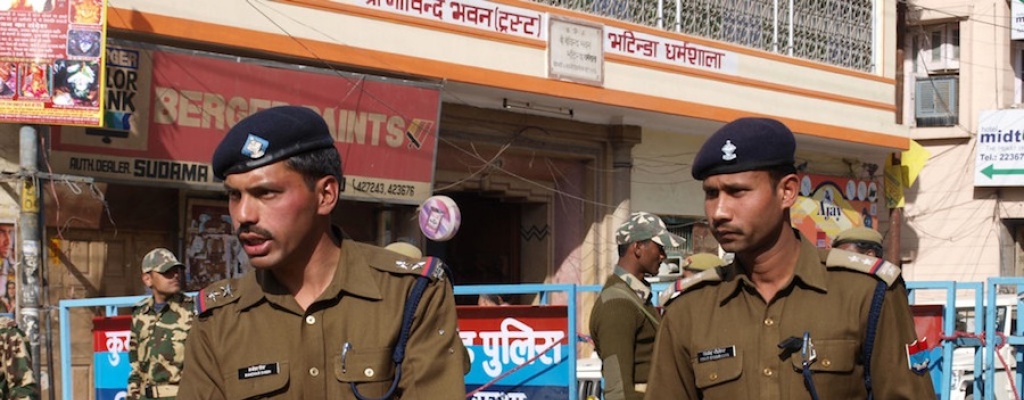 Rebeldes mao�stas matan a siete polic�as en el centro de India