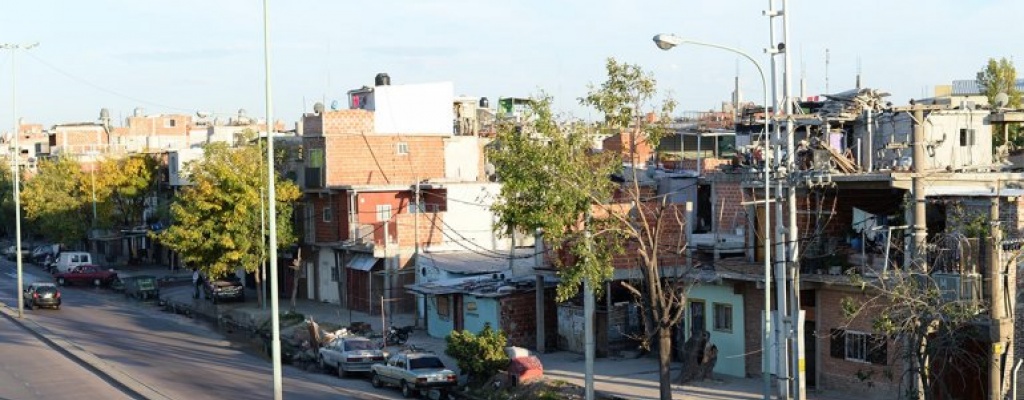 Argentina: Encuentran cuatro cuerpos dentro de un auto en una villa