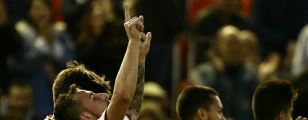 Valencia venci� al Levante y se mantiene en "Zona Champions"