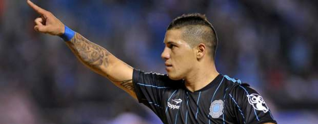 Carlos N��ez al menos seis meses de baja por lesi�n en la rodilla