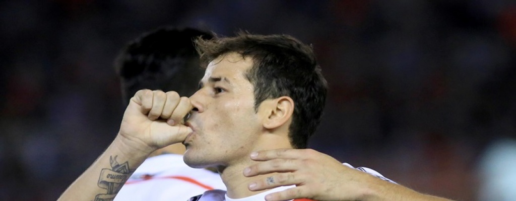 River avanz� de fase con dos goles de Mora; Tigres gan� a Juan Aurich