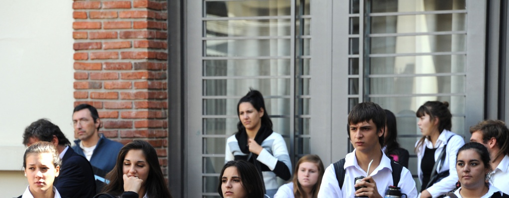 Asistencia de j�venes a centros educativos aument� casi 5 % en �ltimos cinco a�os