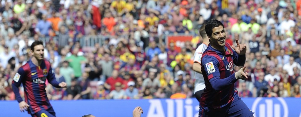 Su�rez anot� en el primer minuto en triunfo del Barcelona 2-0 ante Valencia