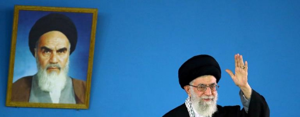 Jamenei insta a las fuerzas armadas iran�es a reforzar "su preparaci�n" militar