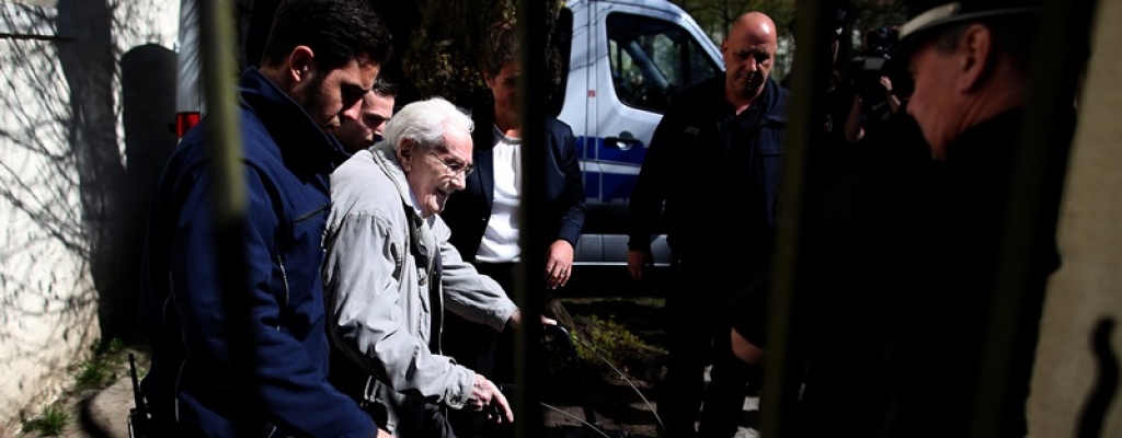 Ex contable de Auschwitz pide perd�n a las v�ctimas en juicio