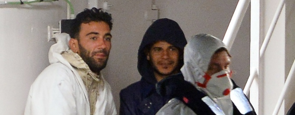 Fiscal�a acusa al capit�n del barco por tragedia en el Mediterraneo