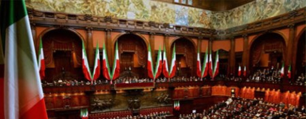 Roma pide combatir a "comerciantes de esclavos" del Mediterr�neo