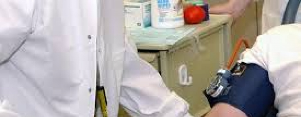 Justicia europea avala prohibir a homosexuales donar sangre