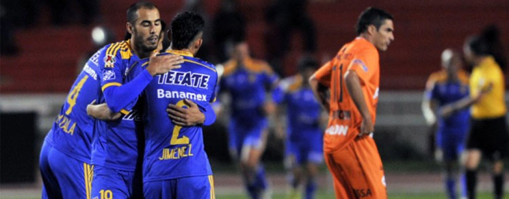 Tigres gan� 2-1 a Universitario en Sucre y encamin� clasificaci�n