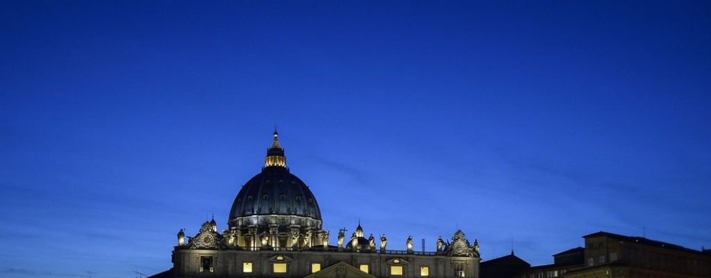 Vaticano entreg� 1,5 millones de euros para ayudas en 2014