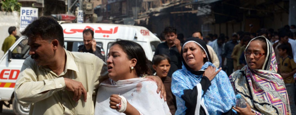 Murieron 11 personas en incendio de un autob�s en Pakist�n