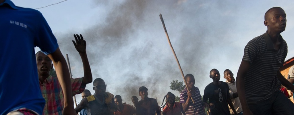 Dos muertos en protestas en Burundi contra el presidente