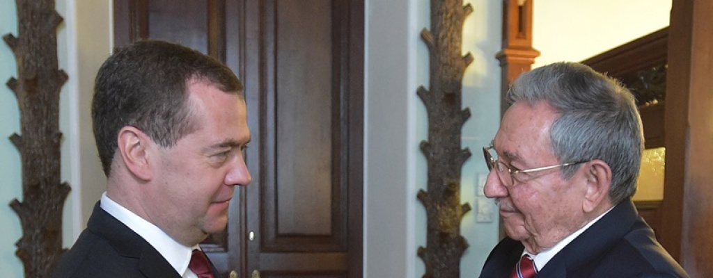 Ra�l Castro de visita en Mosc� se re�ne con primer ministro ruso