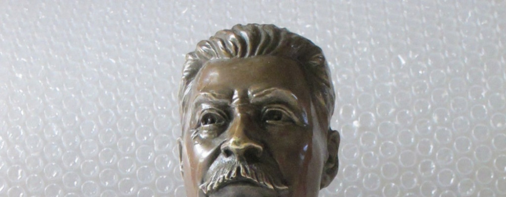 Pol�mica en Rusia por inauguraci�n de busto de Stalin