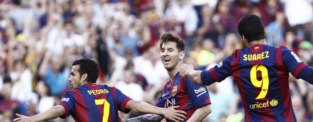 Real Madrid empat� con Valencia; Barcelona cerca del t�tulo tras triunfo