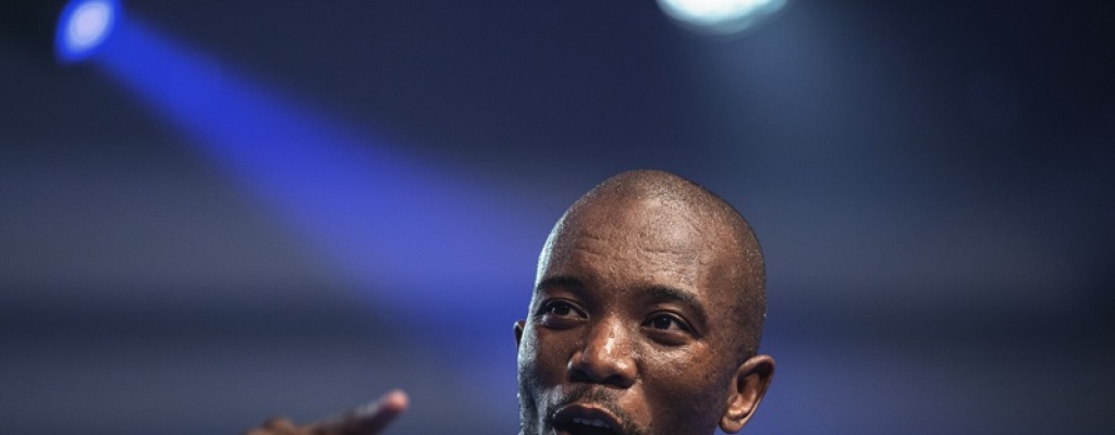 Sud�frica: Partido opositor elige por primera vez a l�der negro