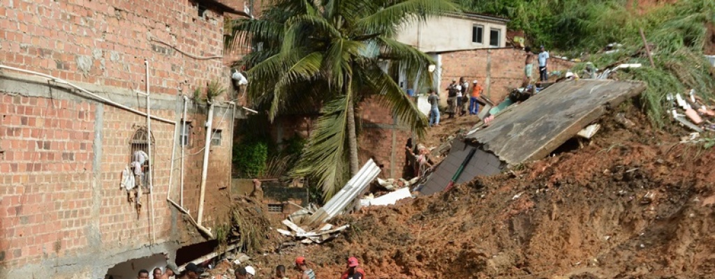 Tres muertos por lluvias en Salvador de Bah�a