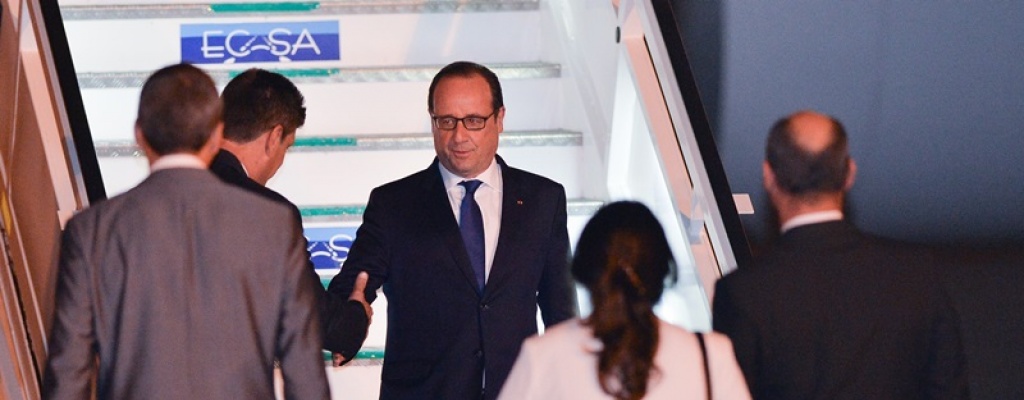 Hollande lleg� a Cuba e inicia visita hist�rica