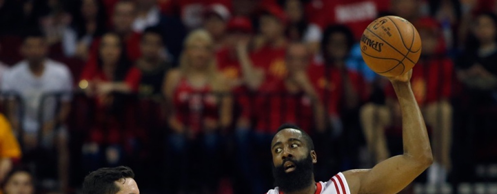 Victoria de Houston ante Clippers para seguir con vida en serie semifinal