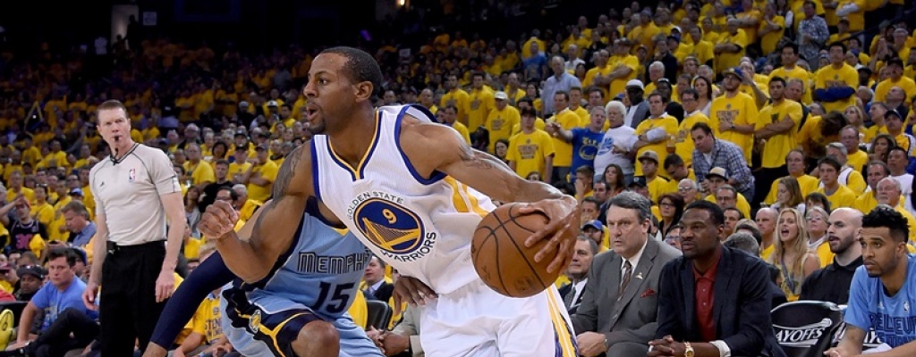 Warriors venci� a Memphis y se pone 3-2 en serie semifinal