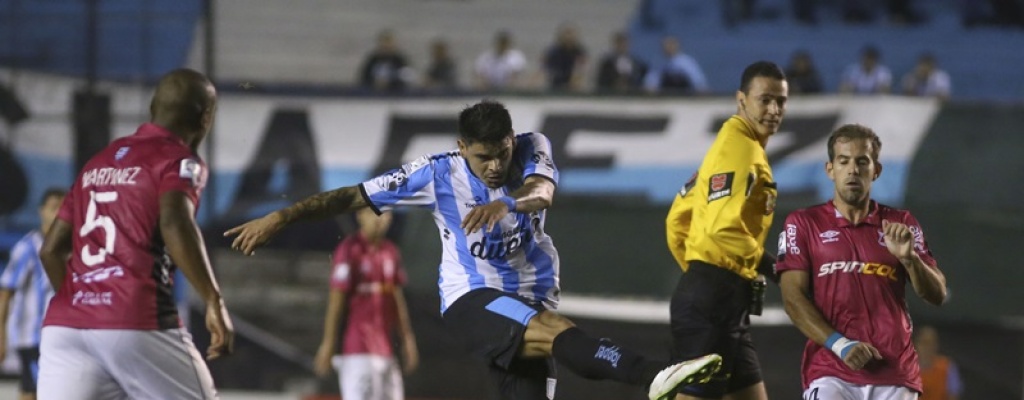 Wanderers perdi� 2-1 con Racing y qued� eliminado de la Copa Libertadores