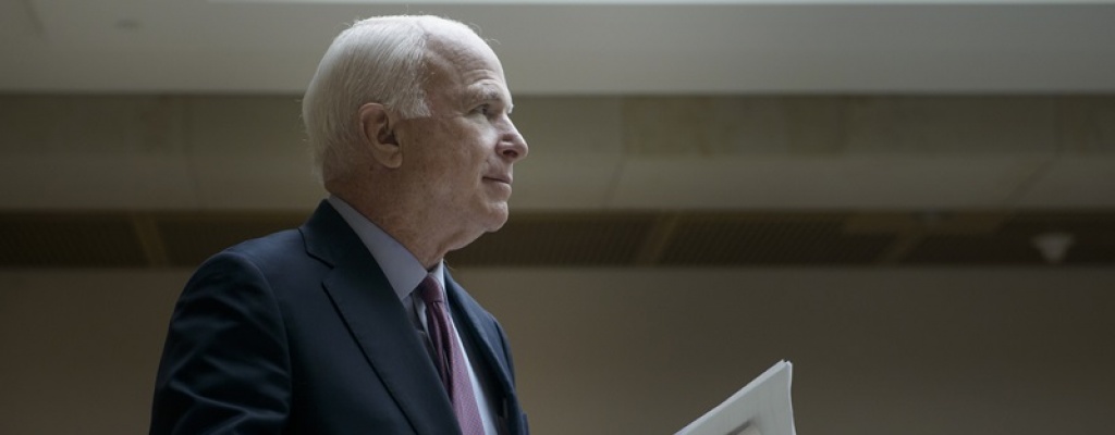 John McCain declin� ser consejero del Gobierno ucraniano