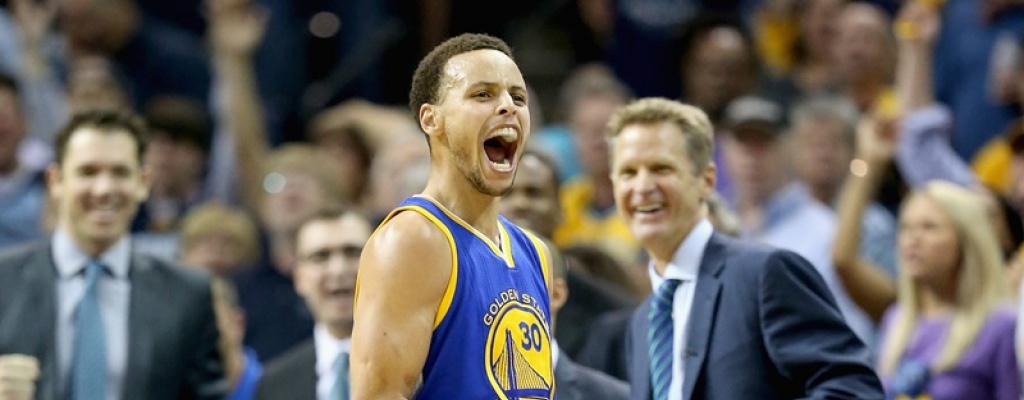 Golden State y Atlanta avanzan a finales de conferencia tras triunfos