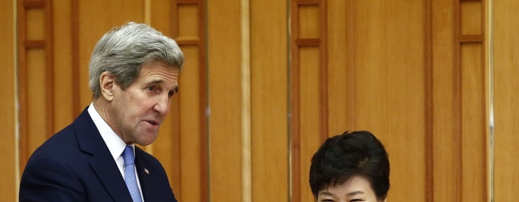 Kerry junto a presidenta surcoreana cuestion� a Corea del Norte
