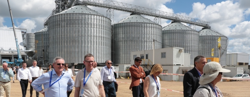 Terminal Cuenca del Plata y Asociaci�n Espa�ola ponen en marcha campa�a contra la gripe