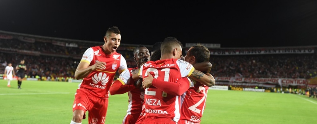 Santa F� venci� 1-0 a Internacional con gol en los descuentos