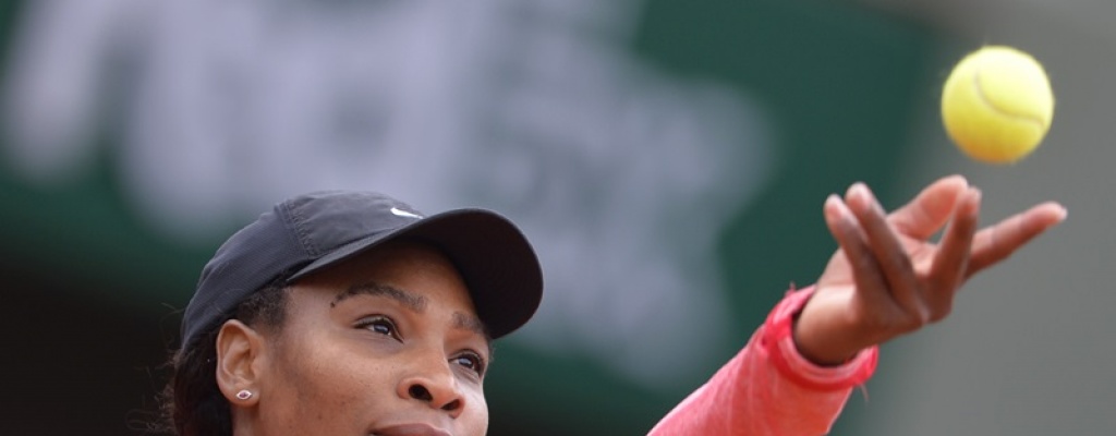 Serena Williams est� "mucho mejor" de su lesi�n en el codo
