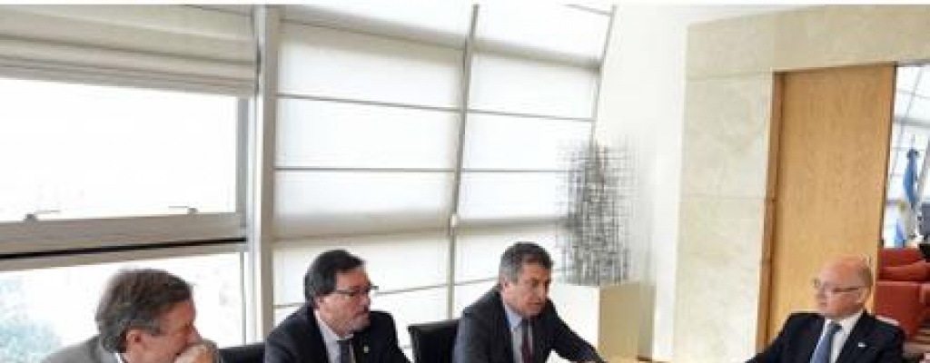 Argentina va a la Haya y acusa a Uruguay de victimizarse