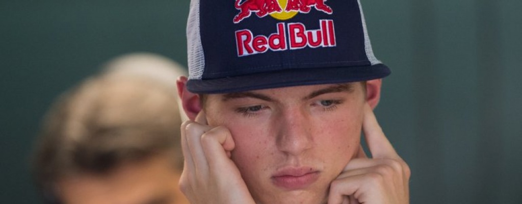 Verstappen sale sin da�os de accidente espectacular en M�naco